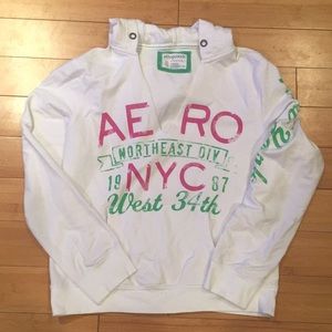 White V-neck Sweatshirt